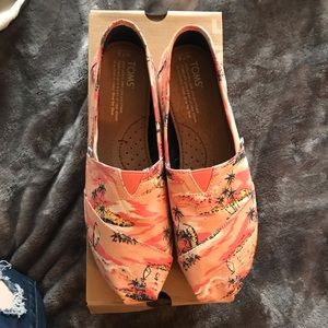 Coral Canvas Printed Palms Toms